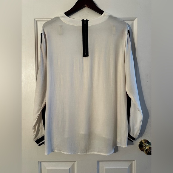RO & DE White Blouse Red Black Sleeve Stripes Sz MED Elastic Cuffs Back Zipper - Picture 3 of 12